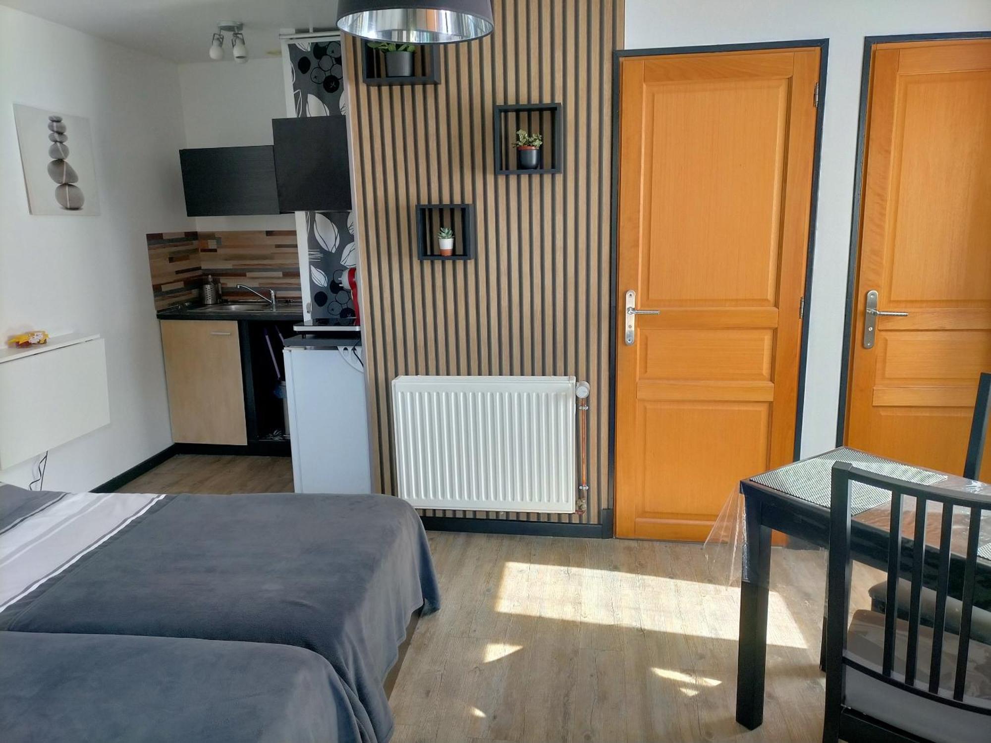 アルク・ラ・バタイユ Cleome Bed & Breakfast エクステリア 写真